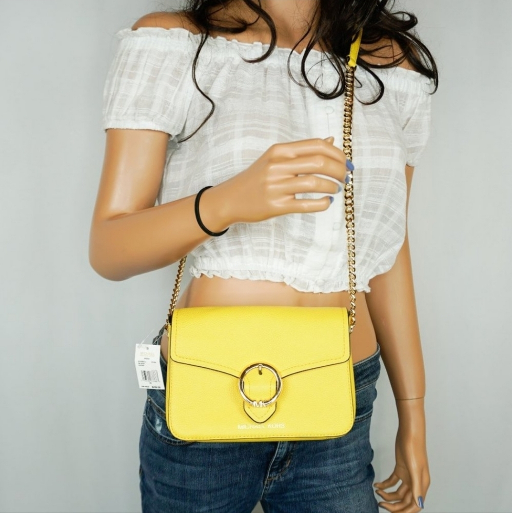 ✨️💛 Michael Kors Wanda crossbody Chain Bag Yellow Citrus ✨️💛 - Picture 4 of 9